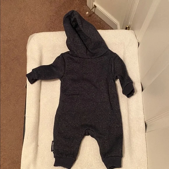 Calvin Klein Charcoal Hooded Baby Onesie…size 0-3 months - Picture 2 of 5